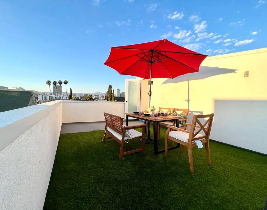 Luxury K-Town Dwelling With Private Rooftop Deck. Лос-Анджелес Екстер'єр фото