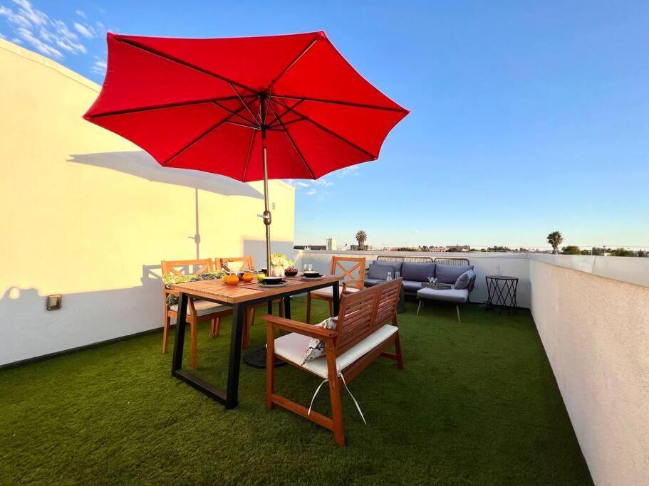 Luxury K-Town Dwelling With Private Rooftop Deck. Лос-Анджелес Екстер'єр фото